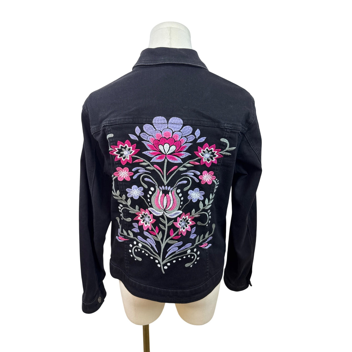 Black Denim Jacket W/ Floral Embroidery On Back Button Closure Long Sleeves Sz S