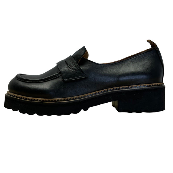 Bueno Women’s Black & Brown Leather Lug Sole Loafers Size 8.5