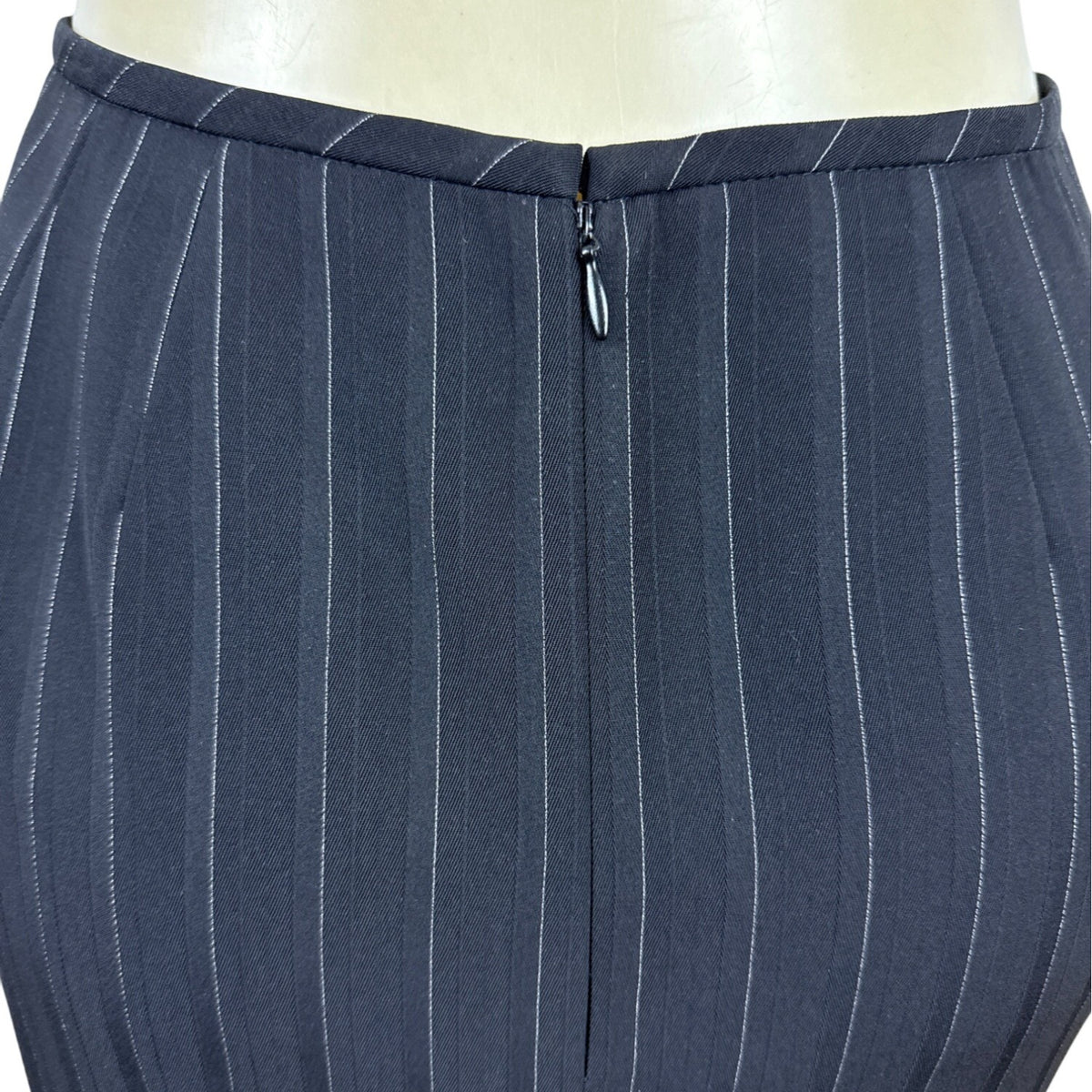 Kasper Classic Womens Pinstripe Black Skirt Suit Set Size 6p