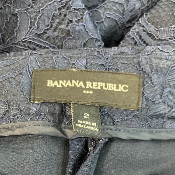 Banana Republic Women's Dark Blue Flower Print Pants With Outer Pockets Sz 2