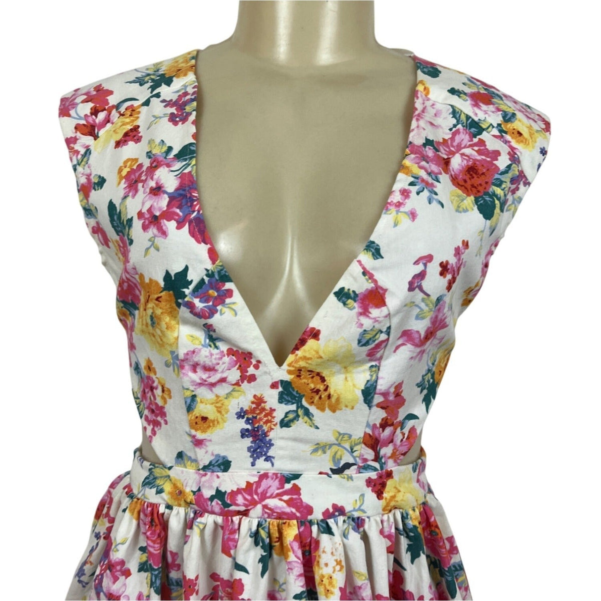 Mustard Seed Womens Floral Cutout Dress With V-Neck & Sleeveless Design Sz S-NEW
