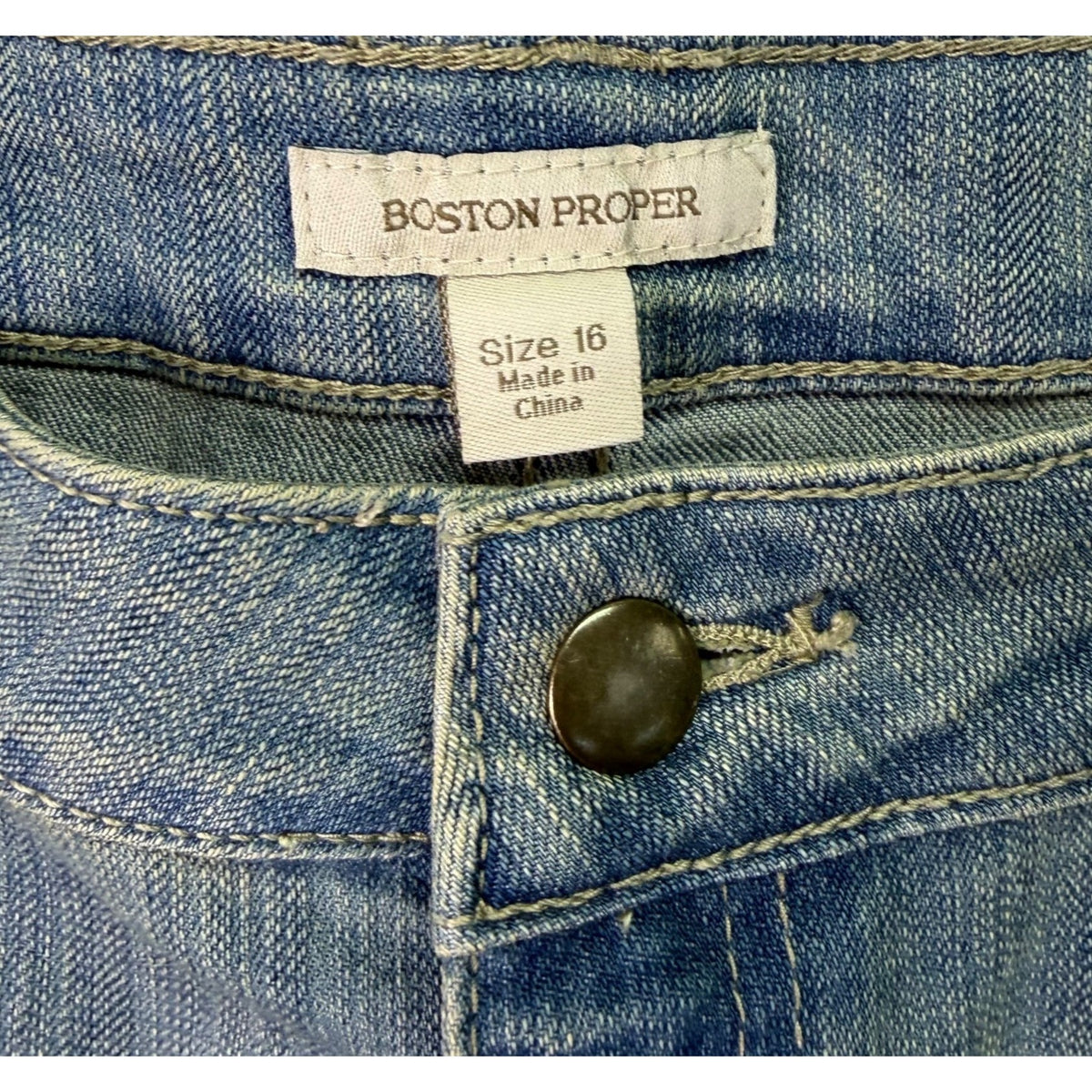 Boston Proper Women’s Blue Embellished Jeans Stylish & Comfortable Size 16