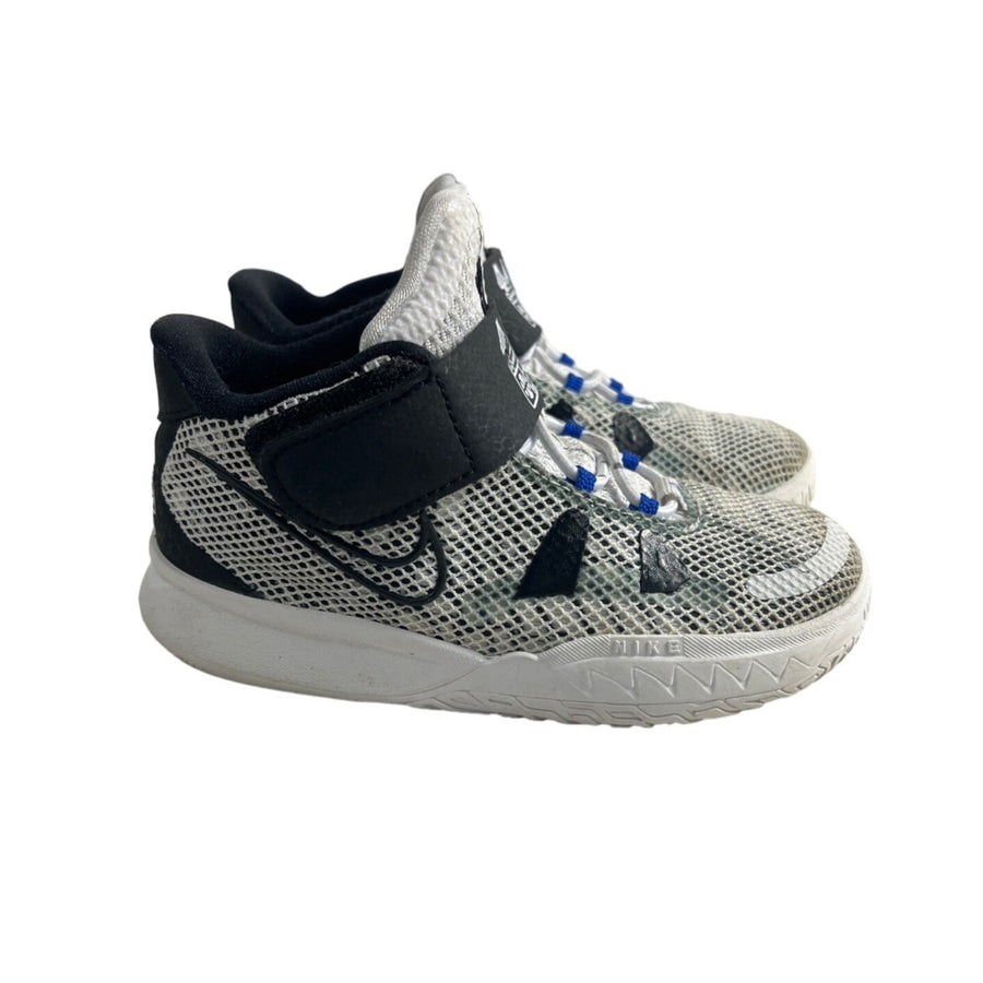 Nike Youth Boy's White Kyrie Hip Hop High Top Shoes Sz 9C