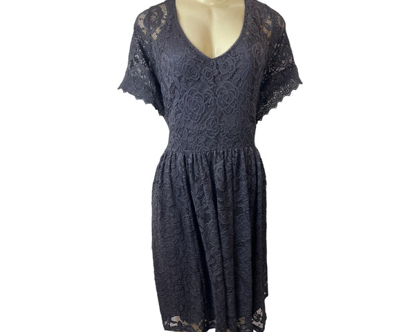 Torrid Gray V-Neck Floral Lace Dress With Short Sleeves & Flare Skirt Sz 3