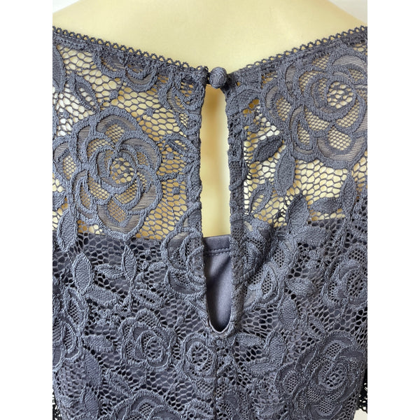 Torrid Gray V-Neck Floral Lace Dress With Short Sleeves & Flare Skirt Sz 3