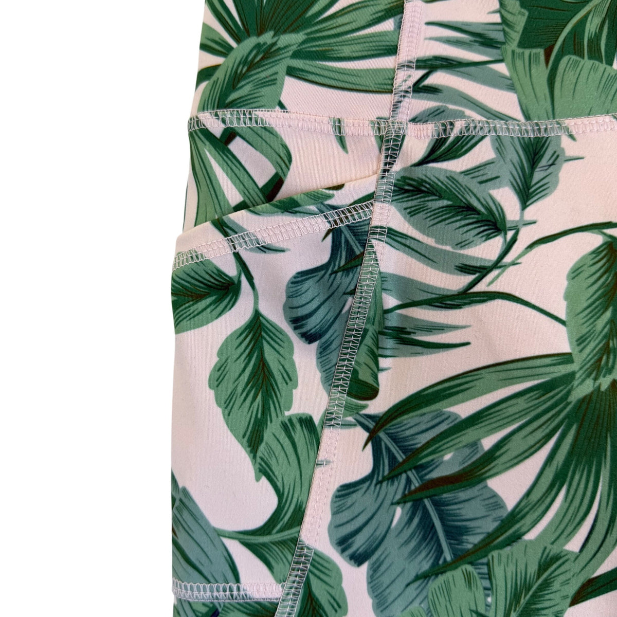 Gottex Women’s Green Leaf Print High-Waist Shorts With Pockets Size S - New