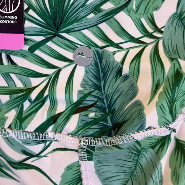 Gottex Women’s Green Leaf Print High-Waist Shorts With Pockets Size S - New