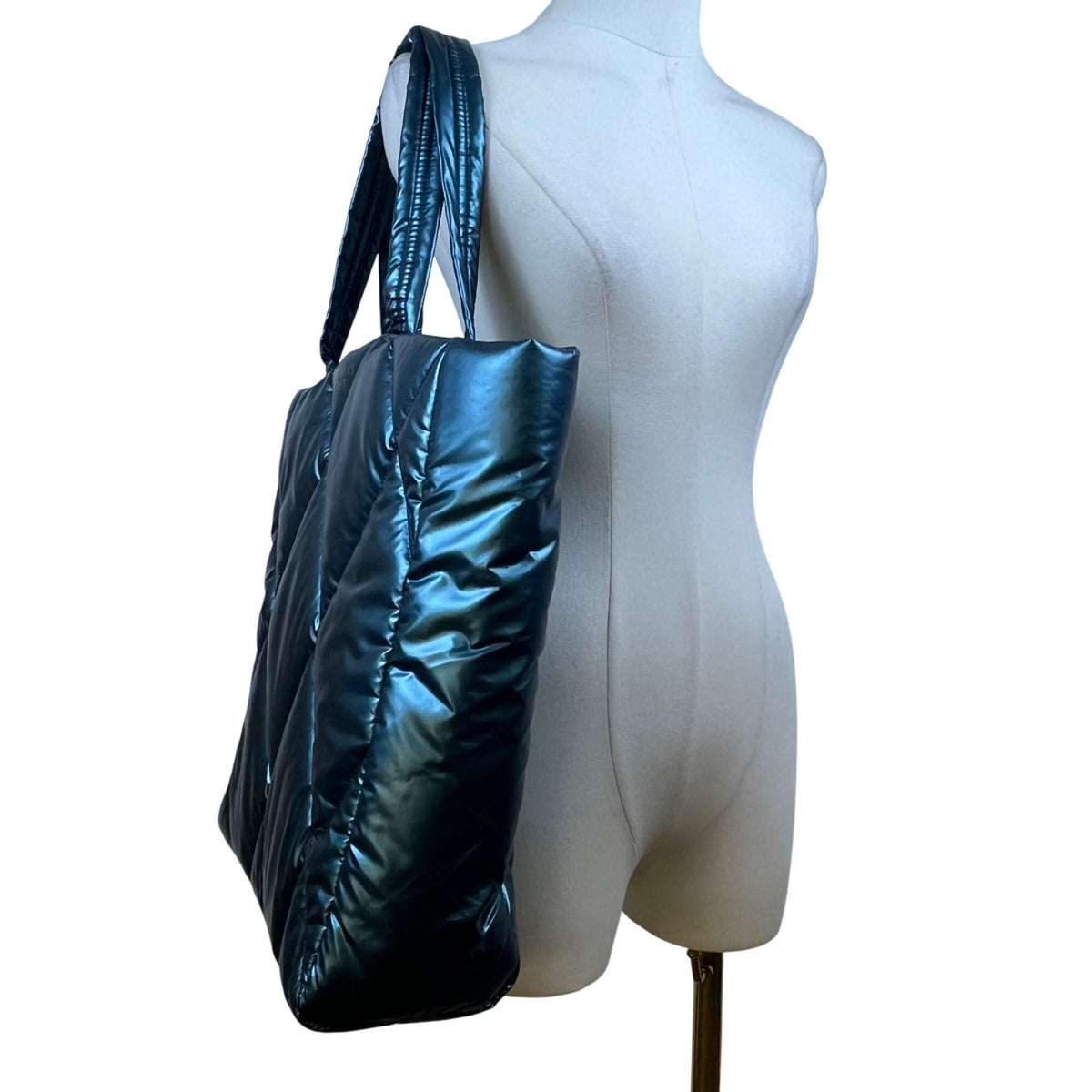 Victoria’s Secret Women’s Green Teal Puffer Quilted Diamond Stitch Tote Bag Sz L