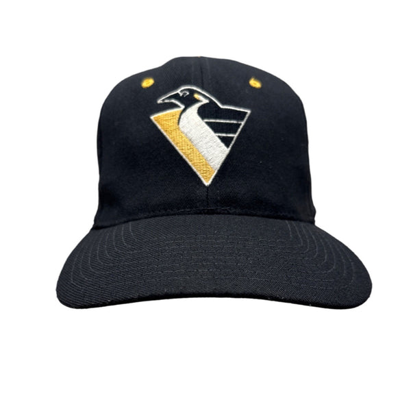 Vintage Starter Pittsburgh Penguins NHL Eastern Conference Cap 7 - 7 3/4 One Size