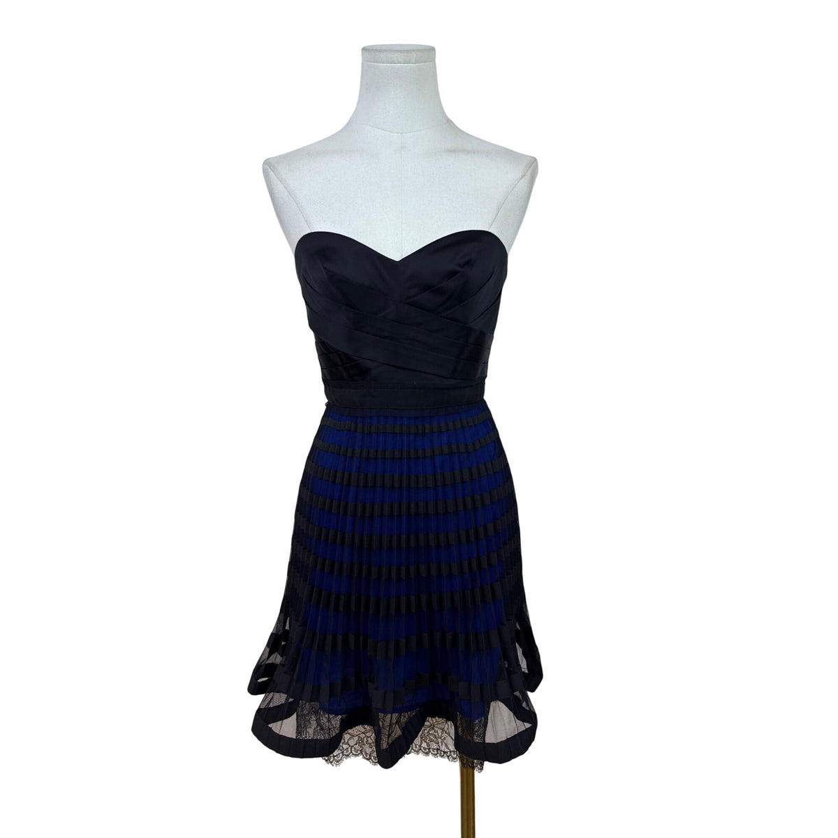 BCBG Maxazria Strapless Black & Blue Pleated Cocktail Dress With Lace Hem Sz 2