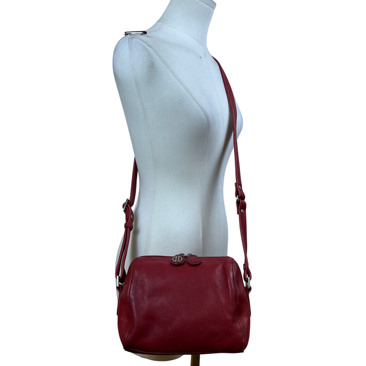 David Dart Women’s Red Leather Compact Design Adjustable Crossbody Bag