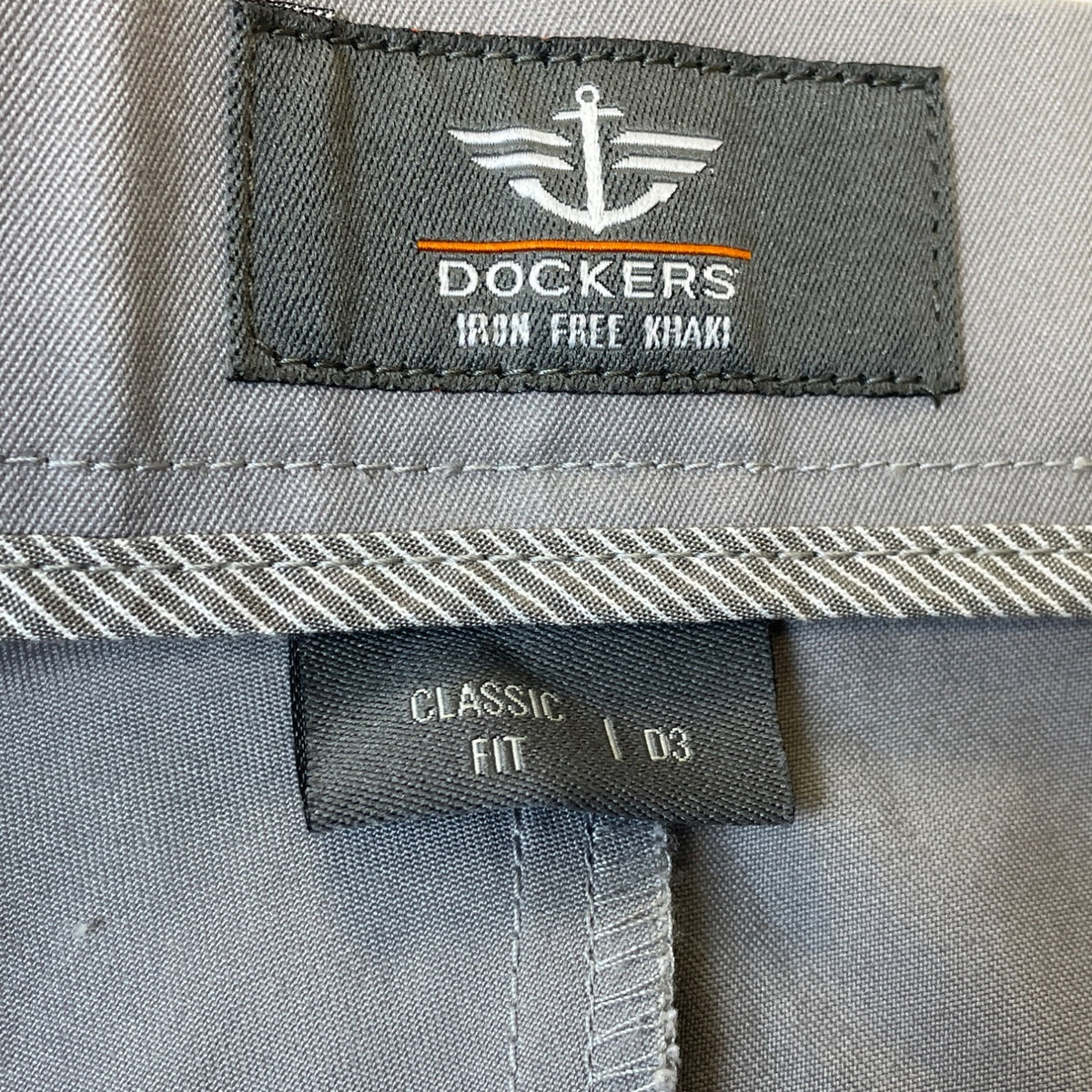 Dockers Men's Gray Cotton Blend Iron Free Straight Fit Khaki Pants Size 36x29