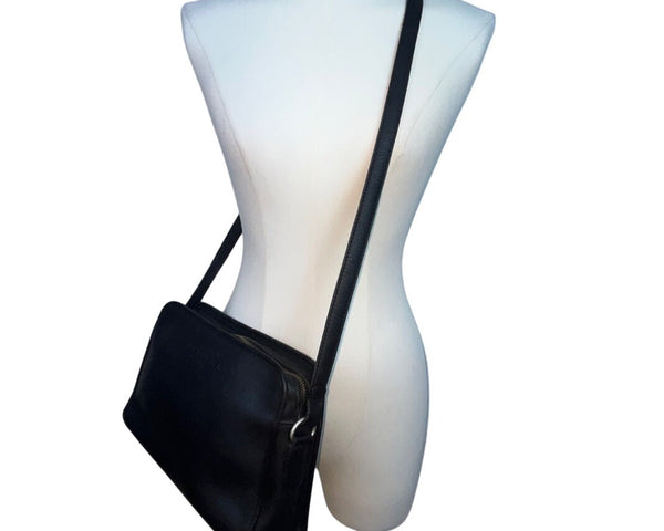 Sportscoach New York Black Leather Crossbody Bag With Zip Closure & Tag Sz M