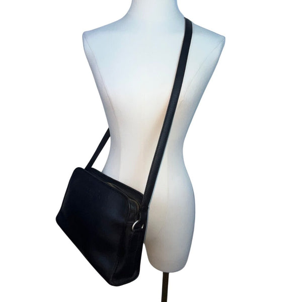 Sportscoach New York Black Leather Crossbody Bag With Zip Closure & Tag Sz M
