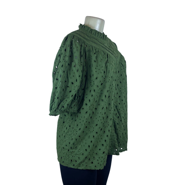 Pretty Garden Women's Green Eyelet Blouse Size L Button-Up Short Sleeves - New