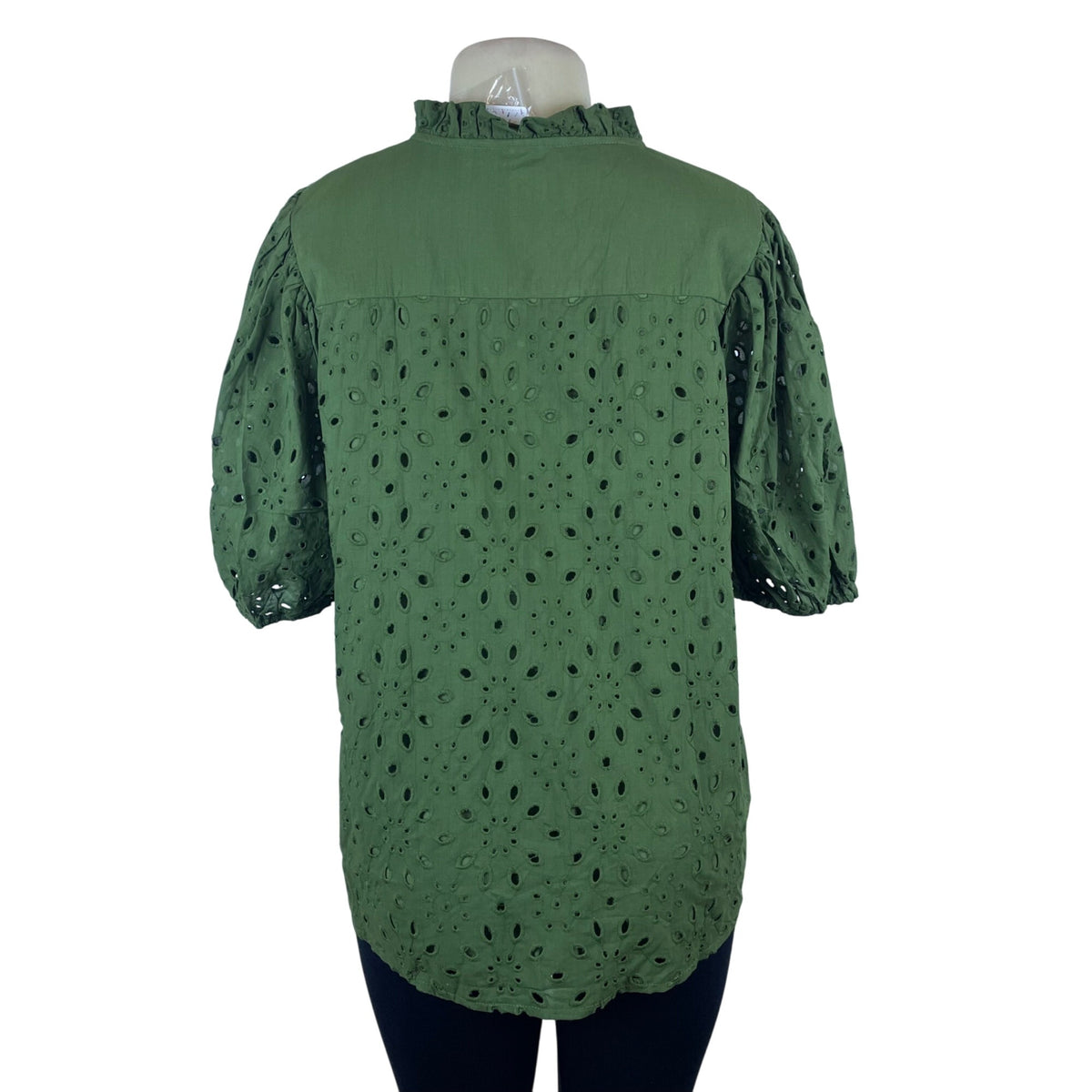 Pretty Garden Women's Green Eyelet Blouse Size L Button-Up Short Sleeves - New