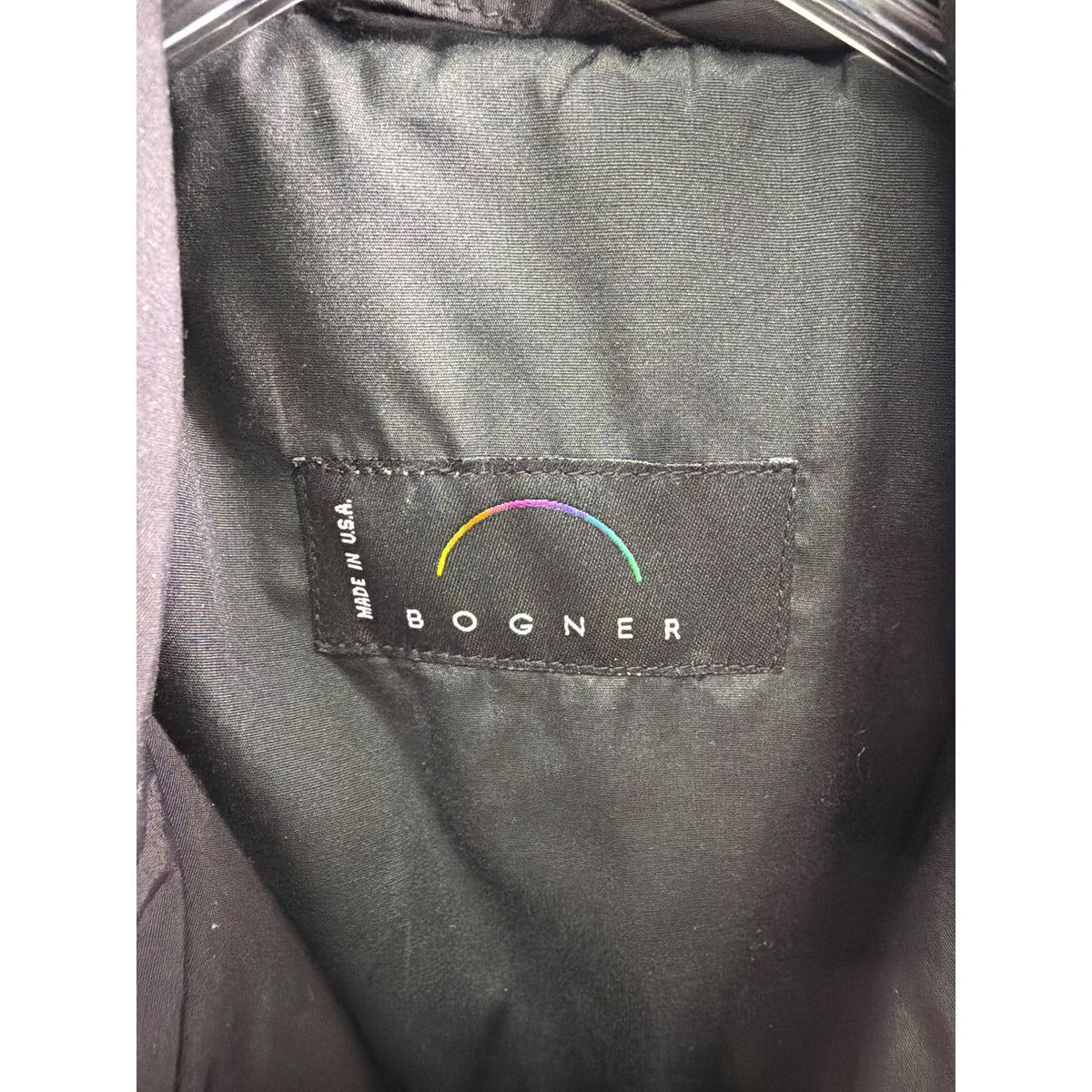 Bogner Men’s Black Nylon Ski Jacket W/ Embroidered Details & Striped Sleeves Size XL Bogner Men’s Black Nylon Ski Jacket W/ Embroidered Details & Striped Sleeves Size XL