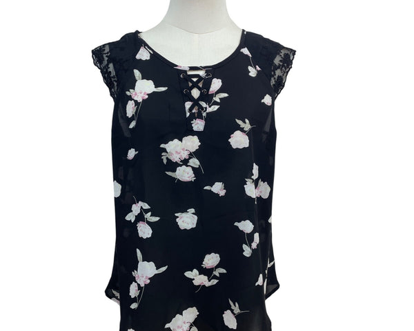 Candie’s Black Floral Lace Sleeve Blouse Lace-Up Front & Keyhole Back Sz M - New