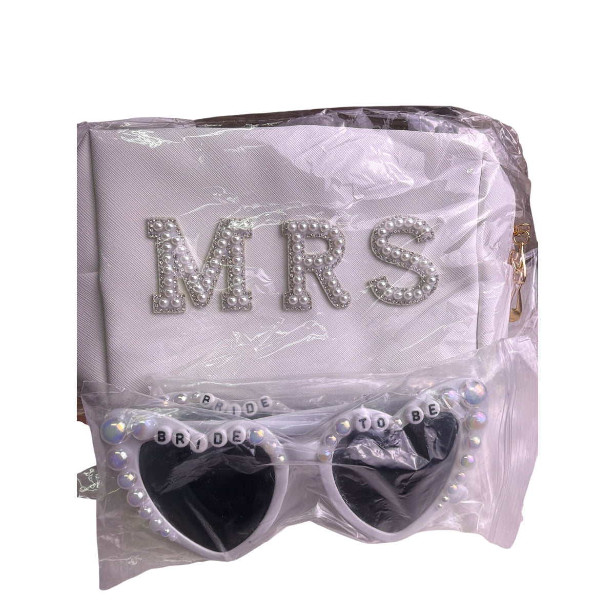 Bridal Accessories Set For Women White & Gold Material Bride Pouches Sunglasses And Hair Accessories