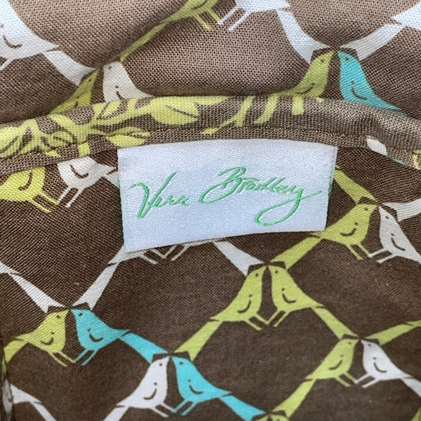 Vera Bradley Women’s Green Quilted Adjustable Strap Floral Pattern Crossbody Bag