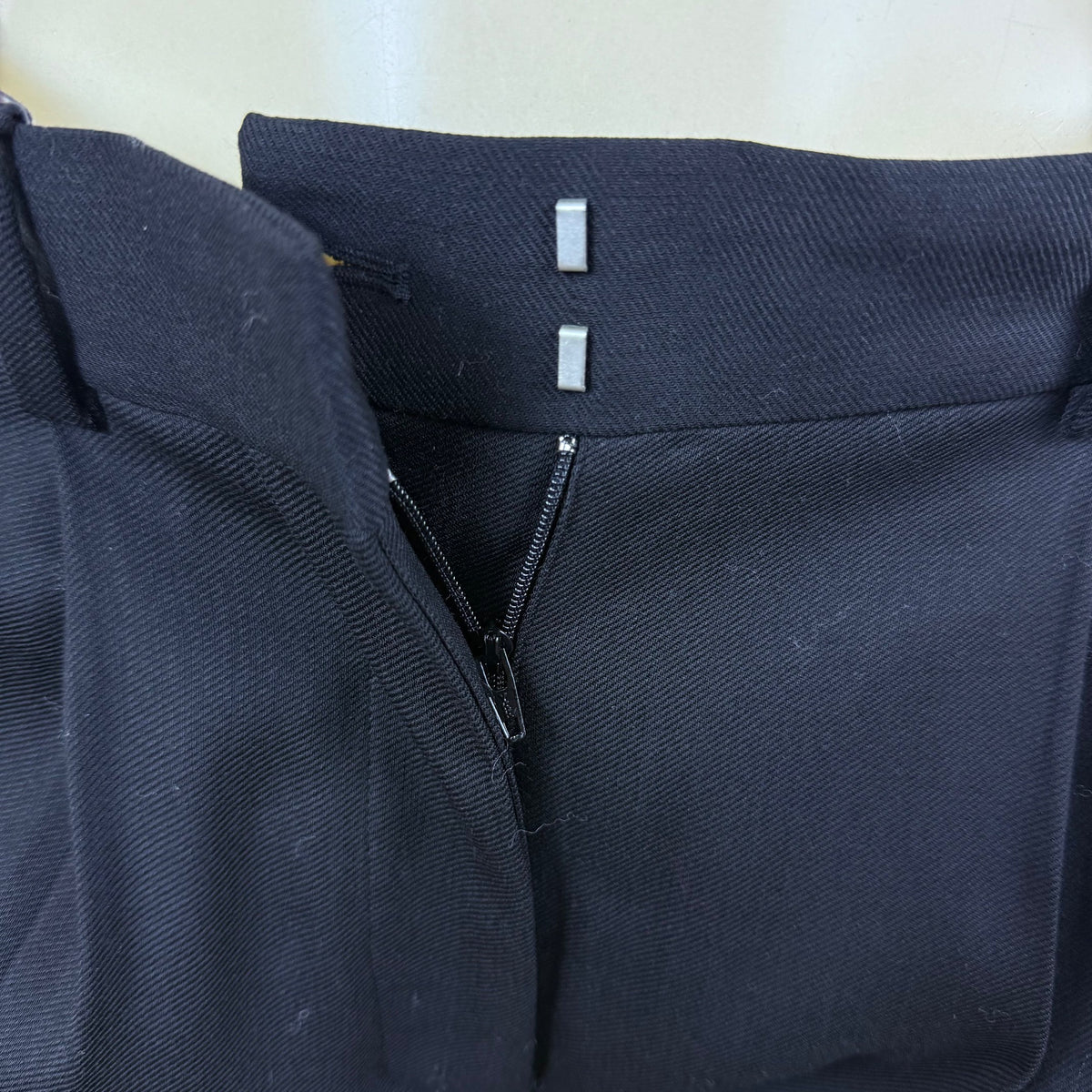 Cos Womens Black Polyester & Wool Blend Pleated High-Waist Trousers Size 2