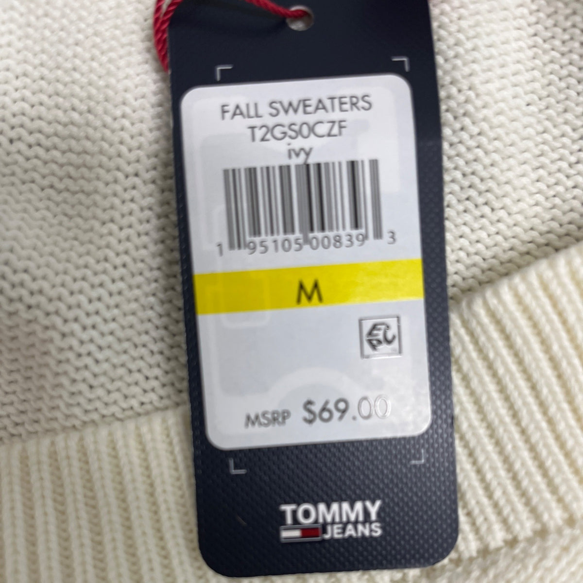 Tommy Hilfiger Women's White Knit V Neck Sweater Cable Pattern Cozy Size M