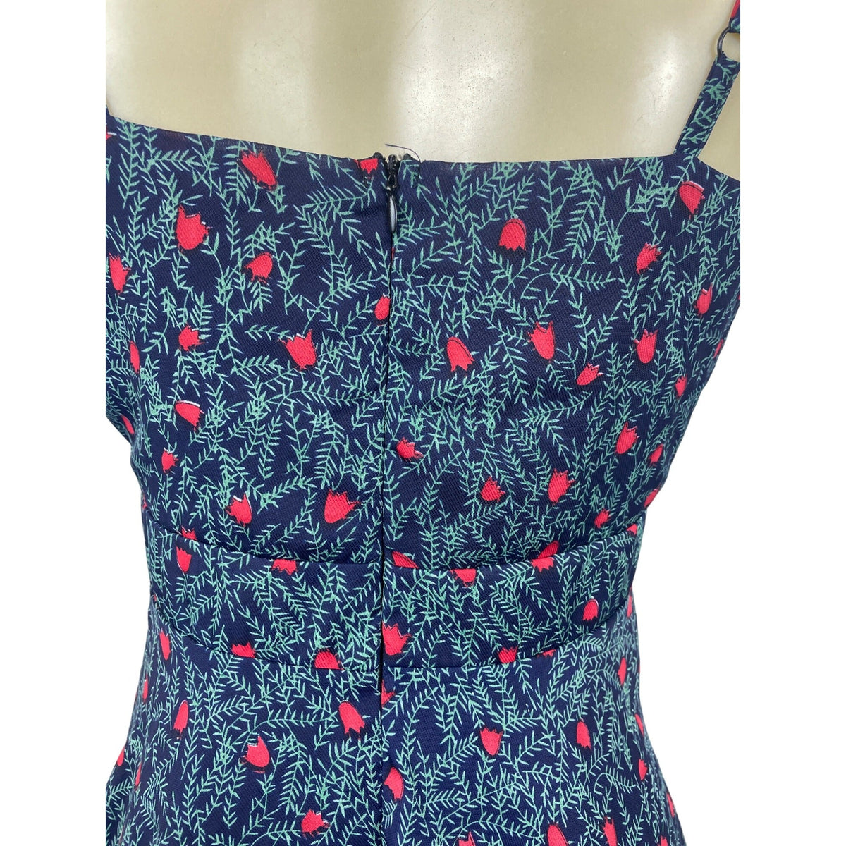 Floral Spaghetti Strap Dress With V-Neck & Fit-And-Flare Design For Women Sz L