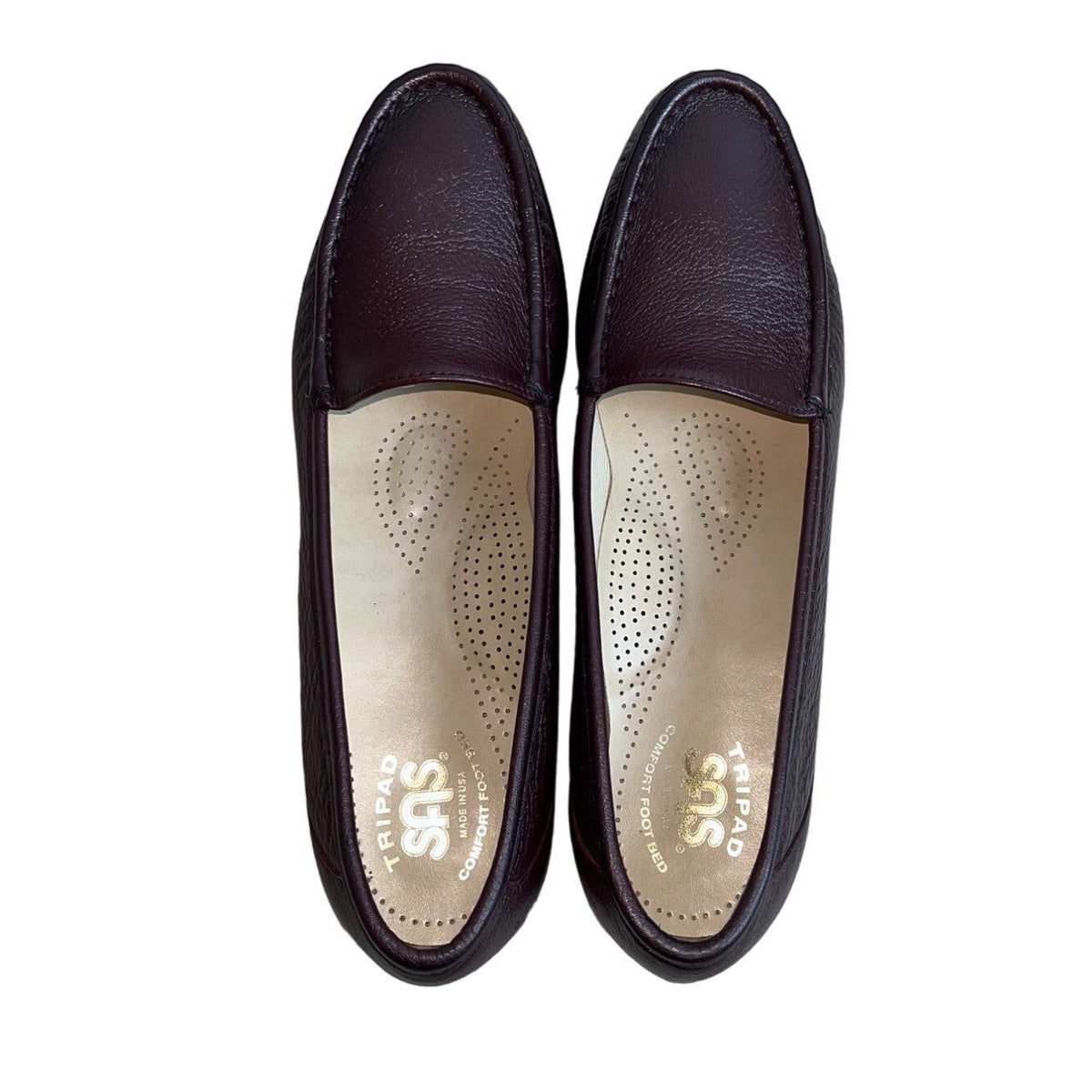 Simplify Women's Red Slip On Comfort Loafers Sz 8.5 Narrow- NWB