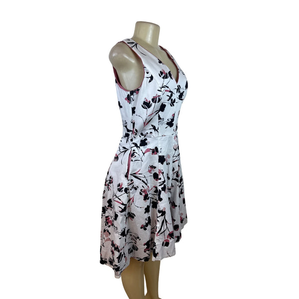 White House Black Market Women's White Sleeveless A-Line Dress With V-Neck Sz 6
