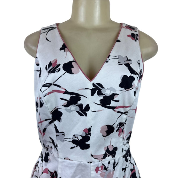 White House Black Market Women's White Sleeveless A-Line Dress With V-Neck Sz 6