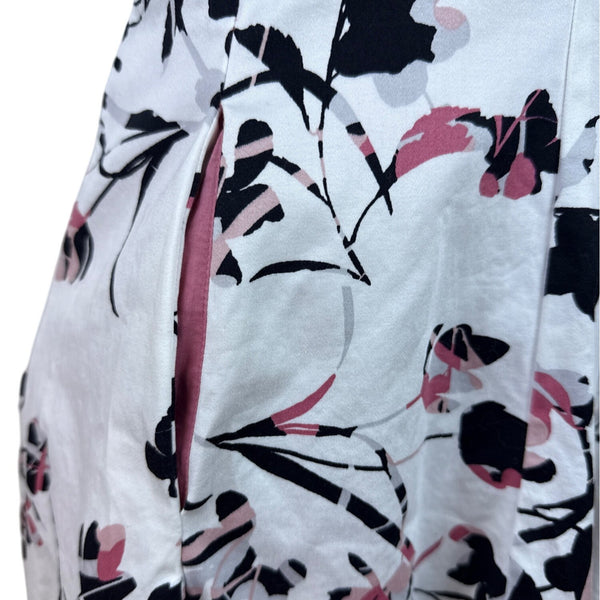 White House Black Market Women's White Sleeveless A-Line Dress With V-Neck Sz 6