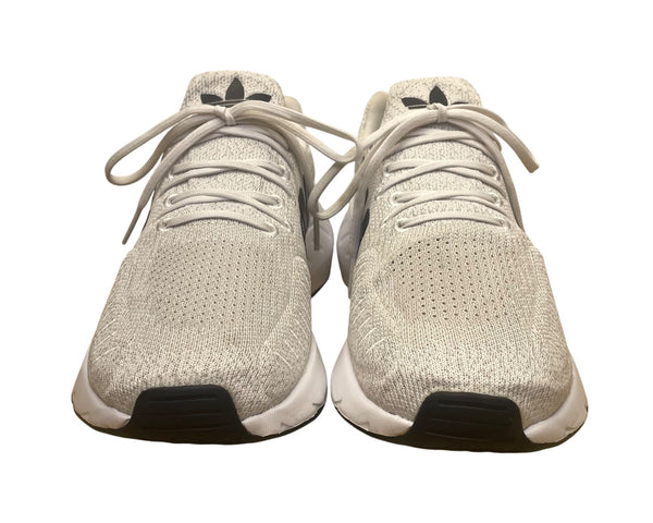 Adidas Men’s Grey & White Knit Lace-Up Swift Run 22’ Running Shoes Size 9.5