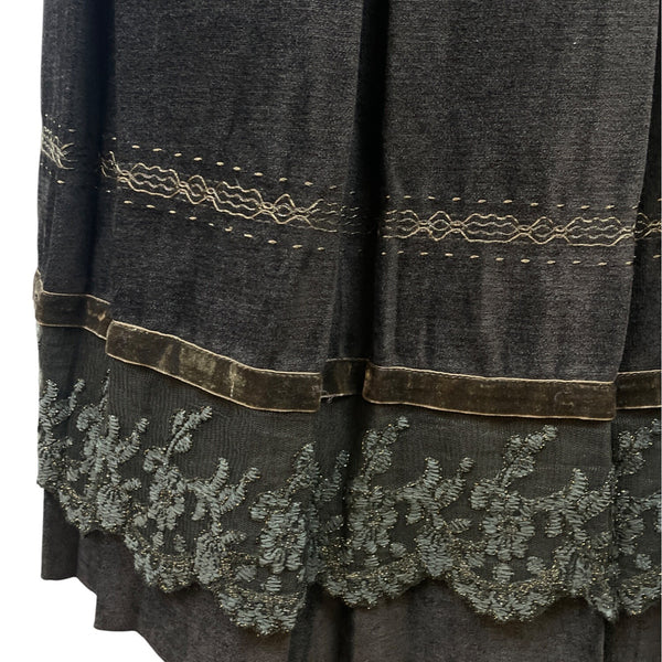 57 Collection Women's Charcoal Velvet and Embroidered A-Line Skirt Size 12