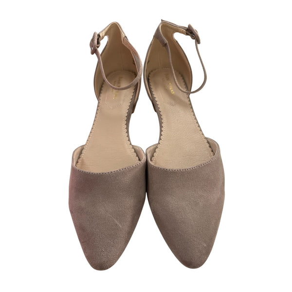Isaac Mizrahi Womens Taupe Faux Suede Pointed Toe Flats Ankle Strap Size 9.5 NWOB