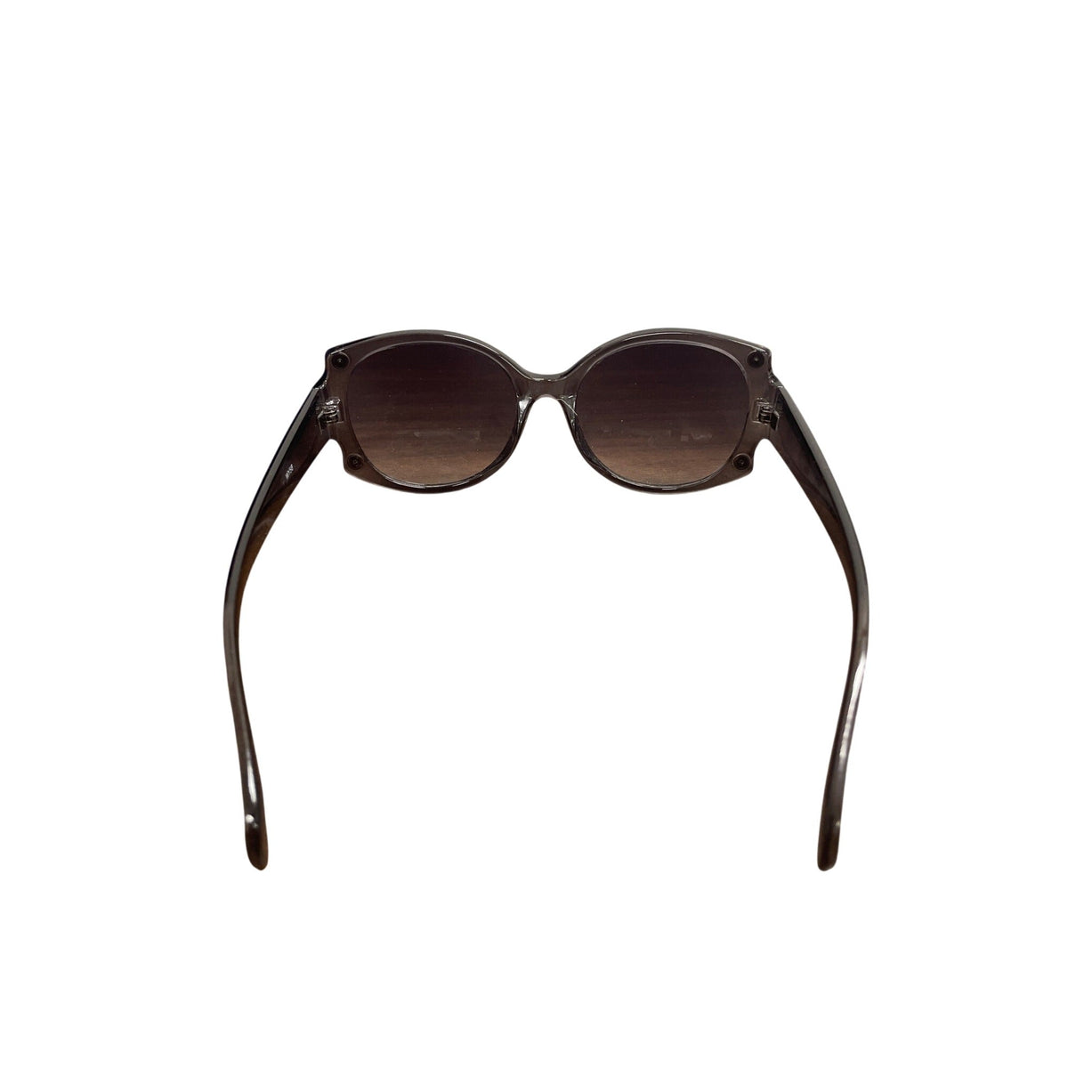 Brown Gradient Oval Sunglasses With Stud Accents Lightweight Frame Stylish Women’s Accessories