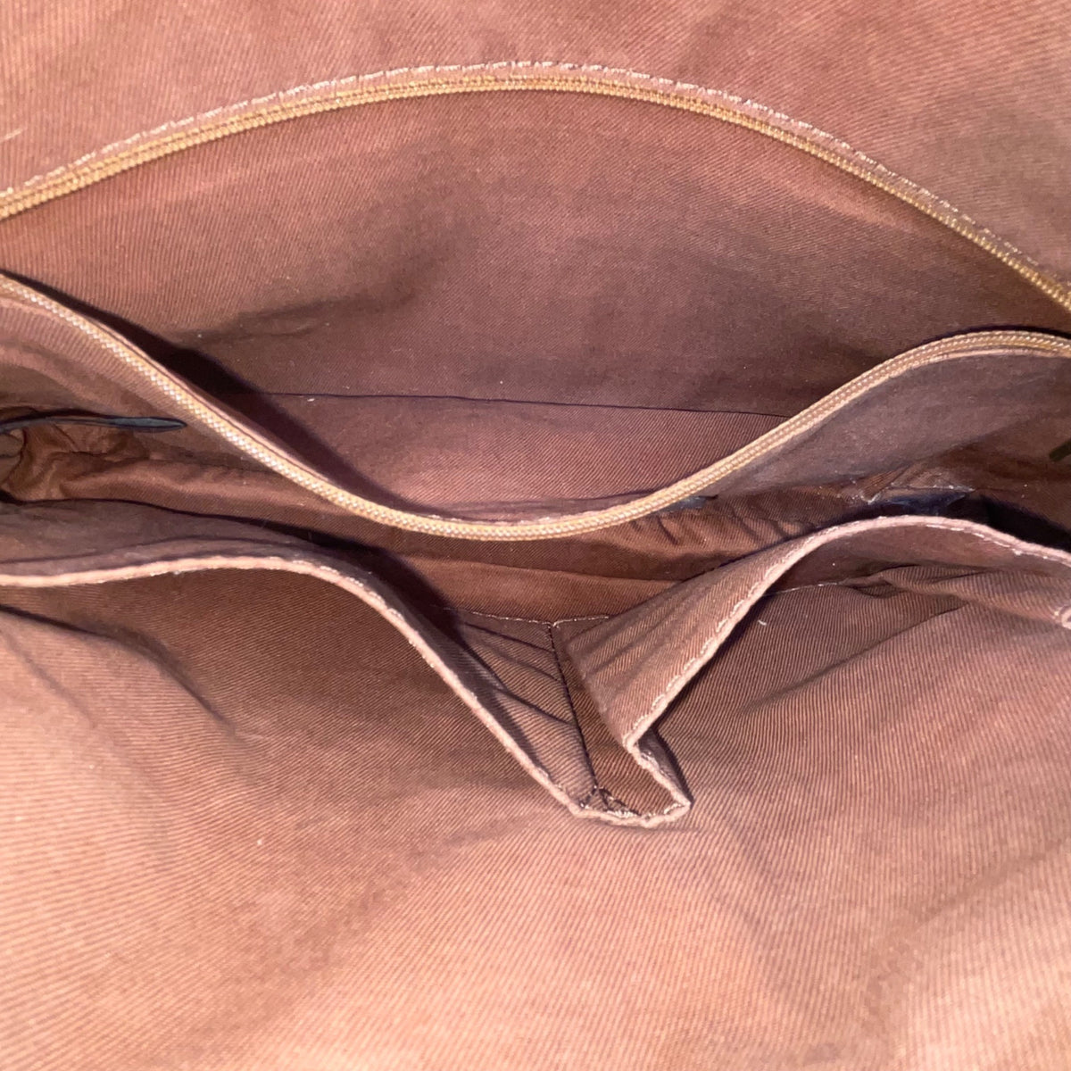 Fossil Women’s Brown Leather Adjustable Strap Multiple Pockets Crossbody Bag