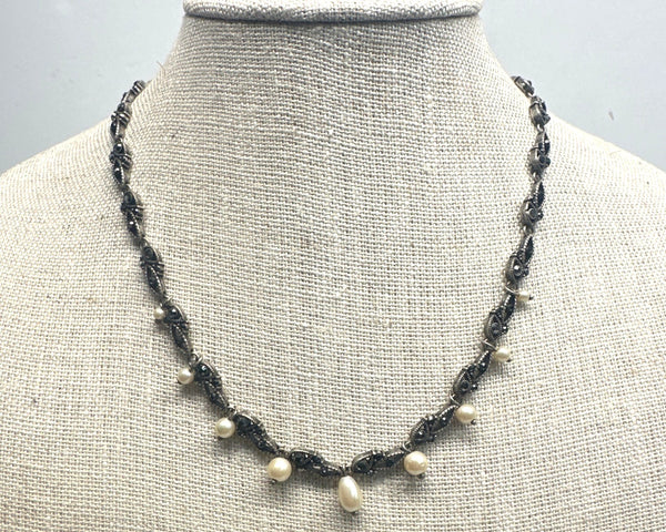 Vtg Victorian Silver Tone Necklace with Faux Pearls and Black Rhinestones 16in