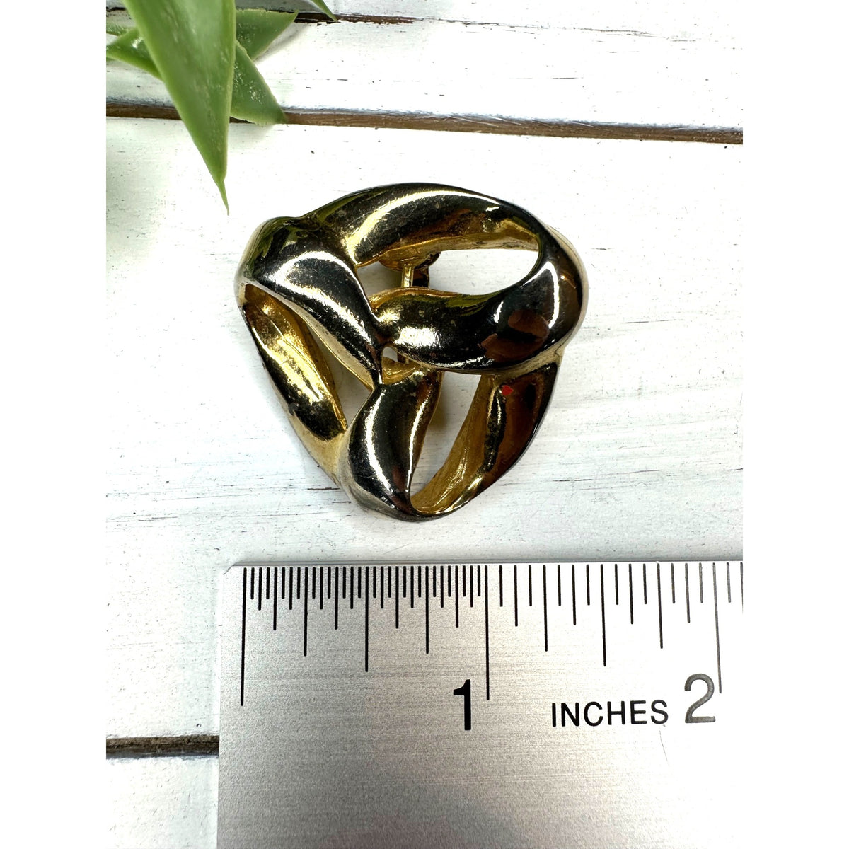 Vintage Gold Tone Knotted Clip On Earrings