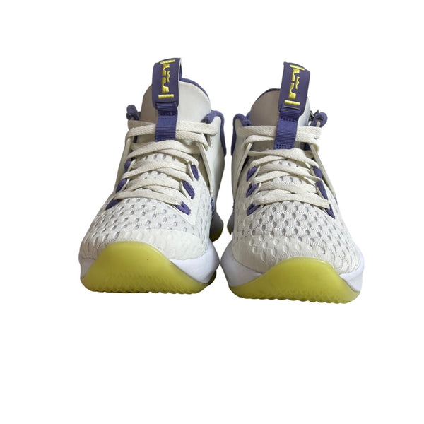 Nike Air Kids Zoom Summit White And Purple LeBron Witness V Sneakers Sz 4