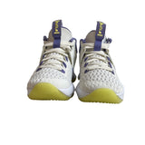 Nike Air Kids Zoom Summit White And Purple LeBron Witness V Sneakers Sz 4
