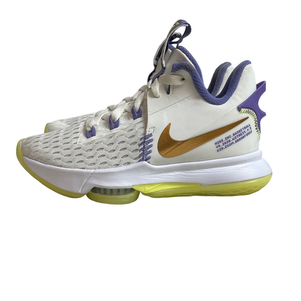Nike Air Kids Zoom Summit White And Purple LeBron Witness V Sneakers Sz 4