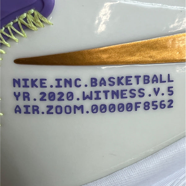 Nike Air Kids Zoom Summit White And Purple LeBron Witness V Sneakers Sz 4