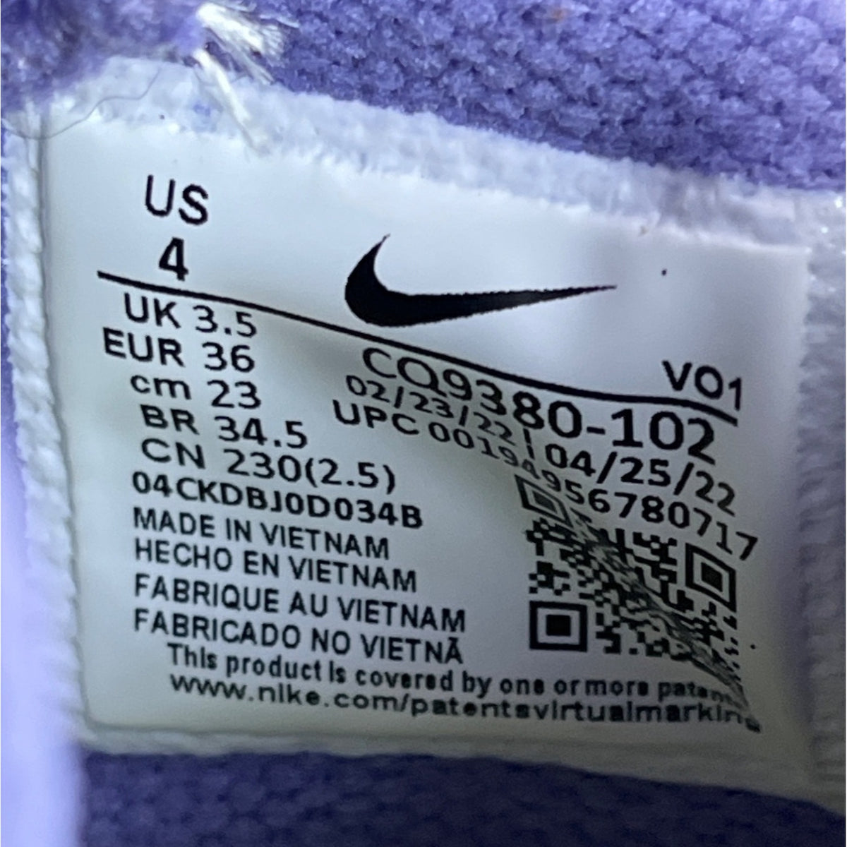 Nike Air Kids Zoom Summit White And Purple LeBron Witness V Sneakers Sz 4