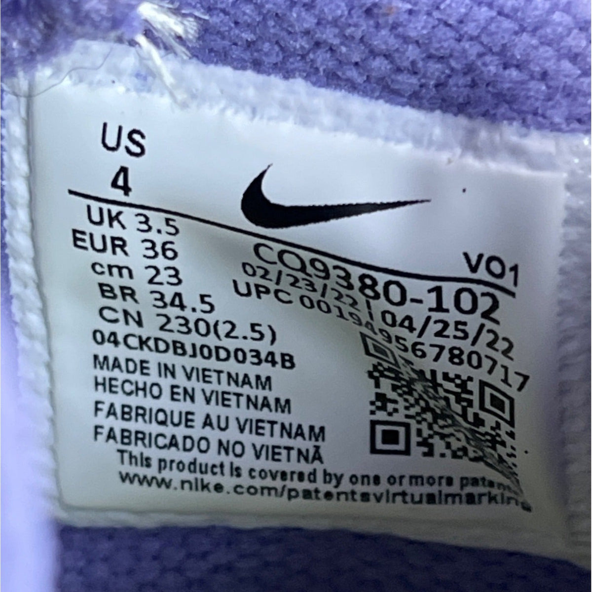 Nike Air Kids Zoom Summit White And Purple LeBron Witness V Sneakers Sz 4