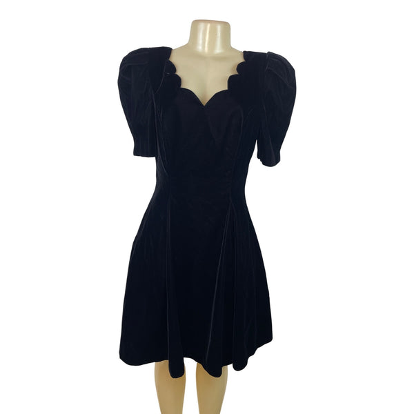 Vintage Black Velvet Scalloped Neckline Dress By Joanna Simon For Jump Size 11