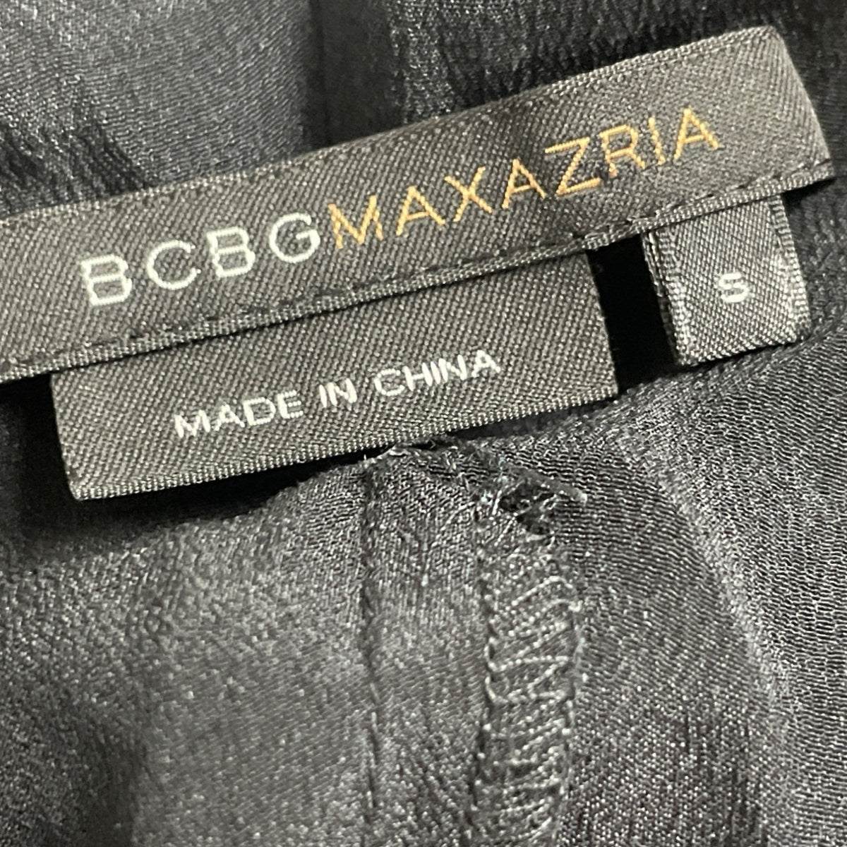 BCBGMAXAZRIA  Black Sequined Chiffon Top Blouse Small Starburst Design Sz S