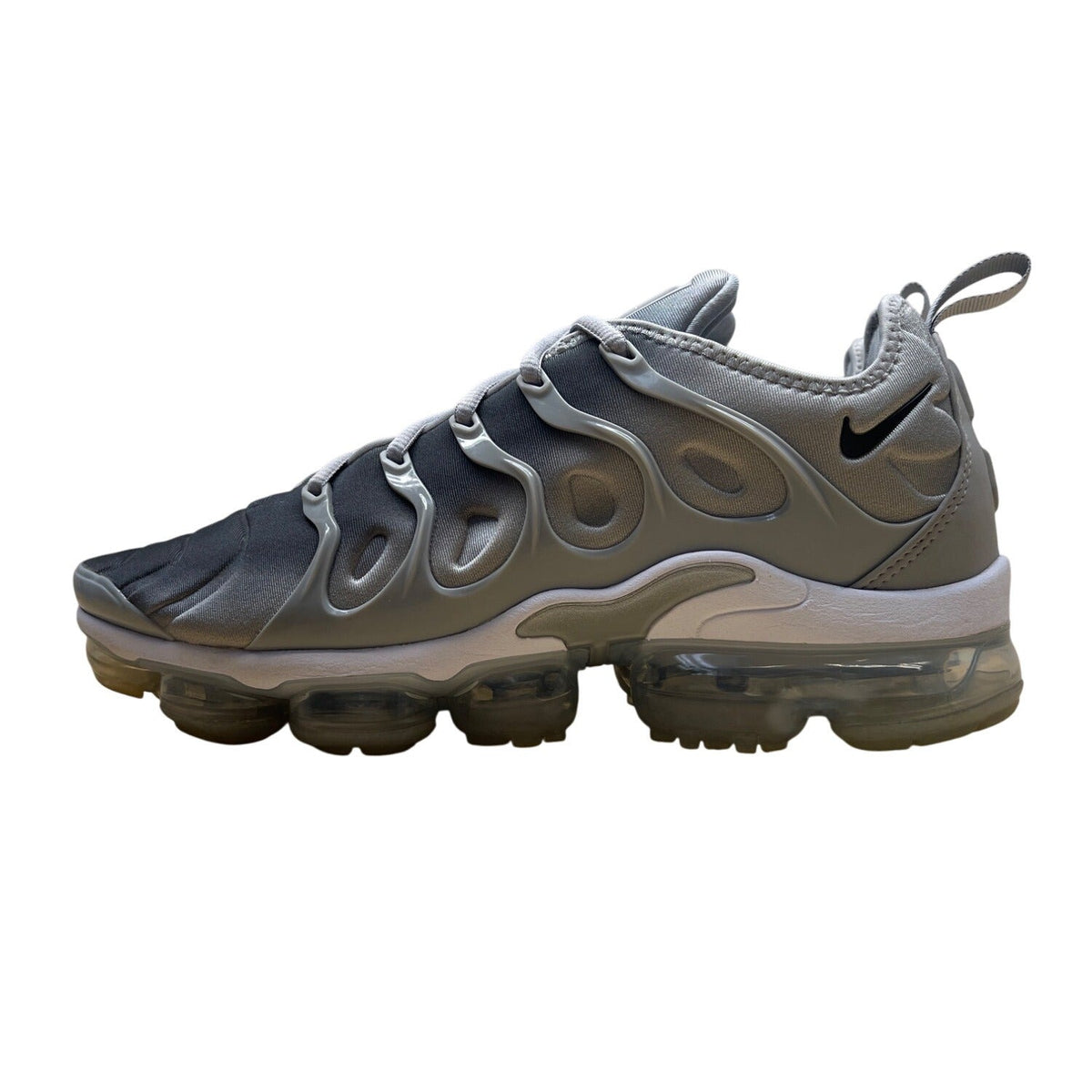 Nike Air Max Men’s Wolf Gray Black VaporMax Plus Running Sneakers Sz 10.5