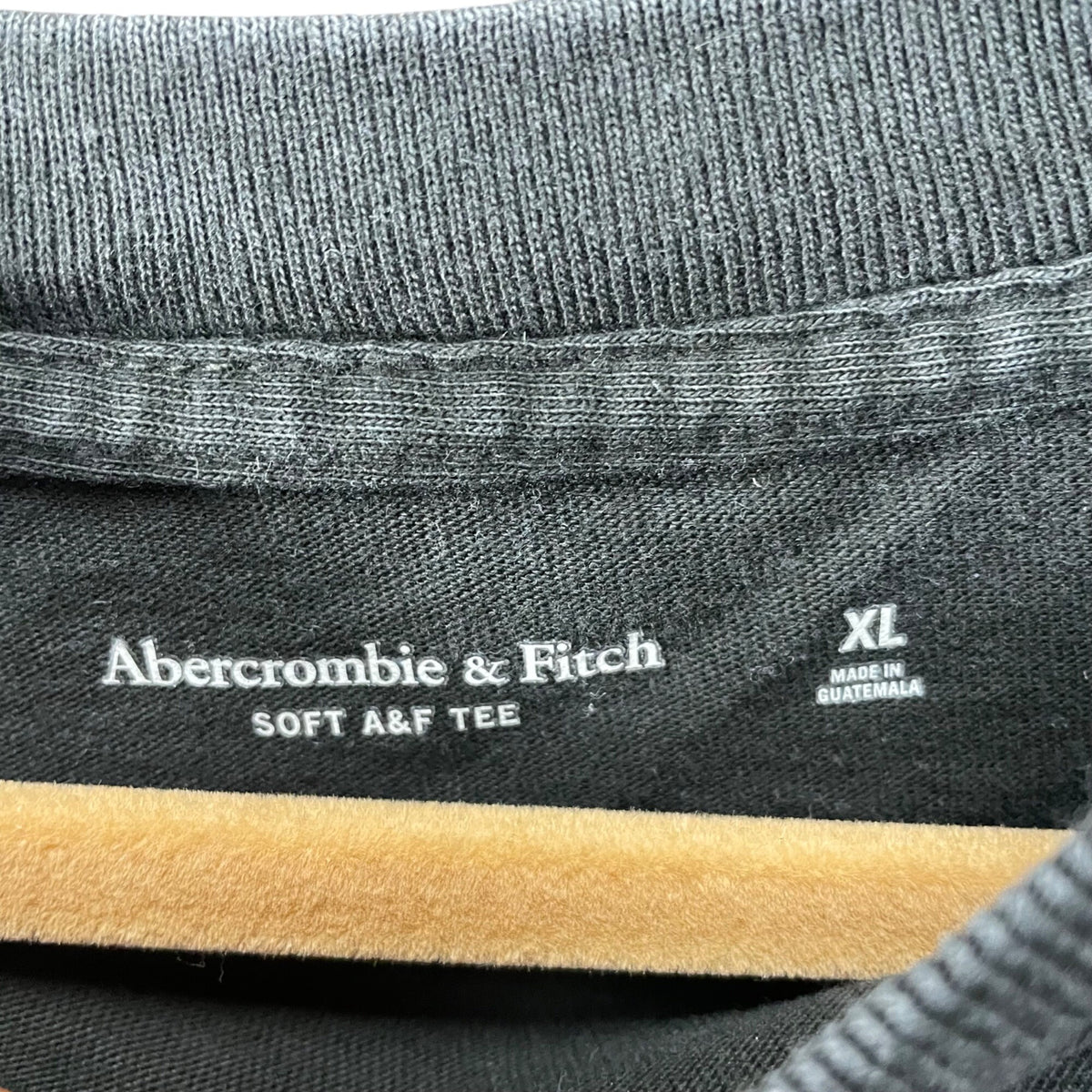 Abercrombie & Fitch Men’s Black Cotton Modelo Graphic T-Shirt XL Casual Soft Tee