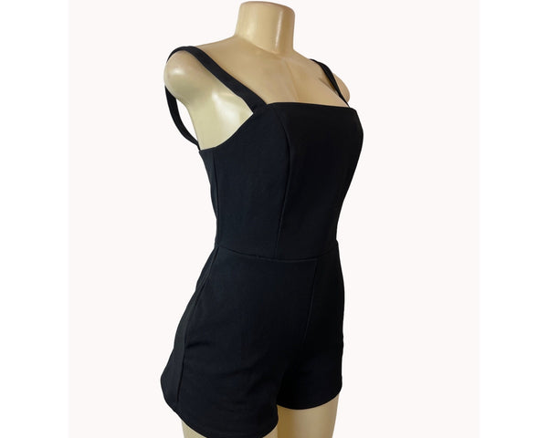Crystal Sky Women's Black Sleeveless Roper with Outter Pockets with Shorts Sz M