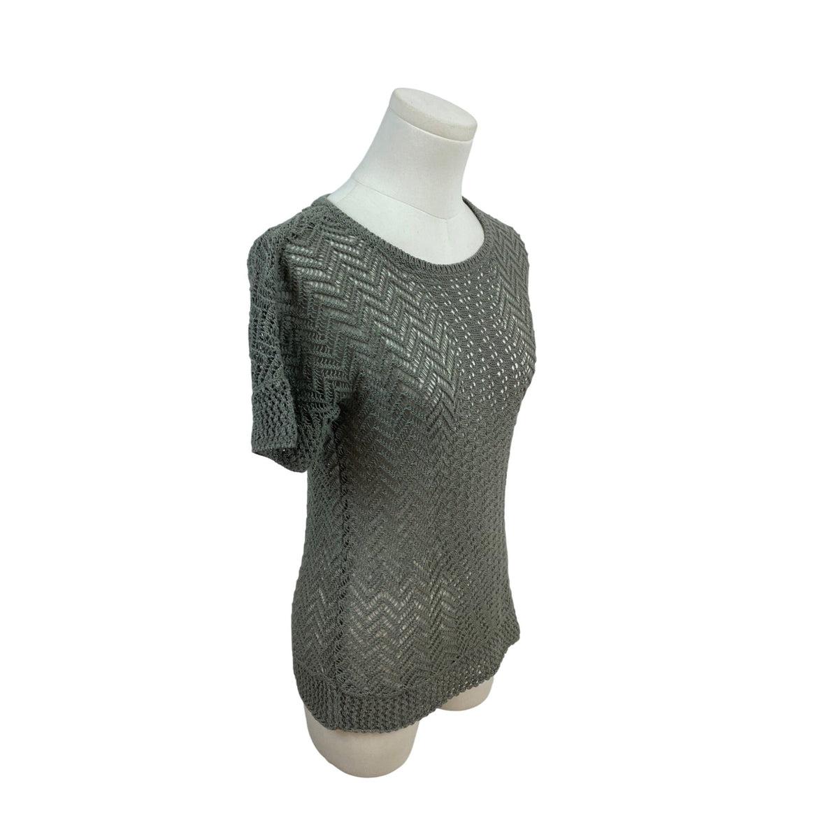 Chicos Open Knit Short Sleeve Sweater Top Gray Chevron Pattern Size 00